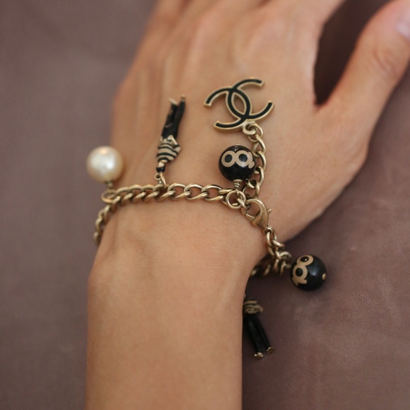 Chanel Bracelet - Picture 1 of 3